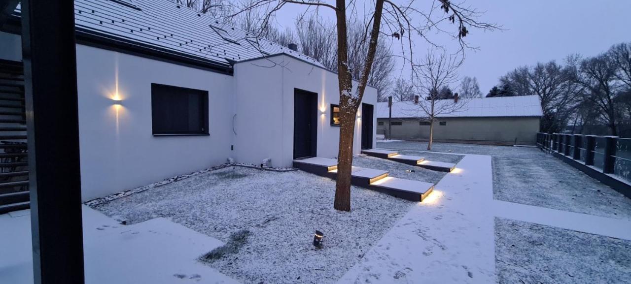 Meszes Apartman Kalocsa Luaran gambar