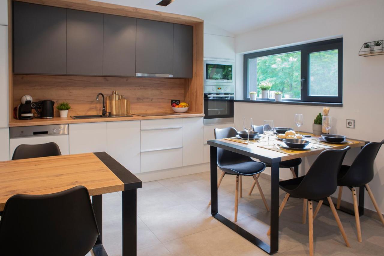Meszes Apartman Kalocsa Luaran gambar