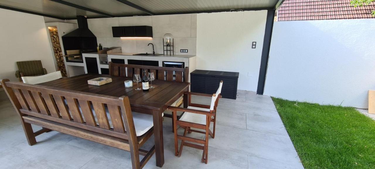 Meszes Apartman Kalocsa Luaran gambar